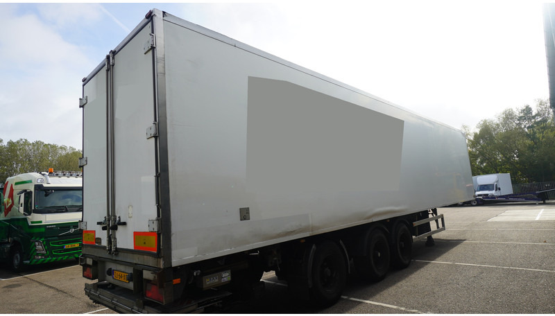 H.T.F. 3 AXLE ISOTHERM BOX TRAILER - Koelwagen oplegger: afbeelding 5 H.T.F. 3 AXLE ISOTHERM BOX TRAILER - Koelwagen oplegger: afbeelding 5