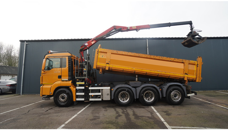MAN TGS 35.440 8X4 2 SIDE TIPPER WITH HMF Z 1943 CRANE 415.000KM - Kraanwagen: afbeelding 1 MAN TGS 35.440 8X4 2 SIDE TIPPER WITH HMF Z 1943 CRANE 415.000KM - Kraanwagen: afbeelding 1