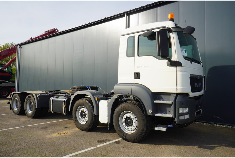 MAN TGS41.400 8X4 BB-WW NEW UNUSED CHASSIS EURO3 - Chassis vrachtwagen: afbeelding 4 MAN TGS41.400 8X4 BB-WW NEW UNUSED CHASSIS EURO3 - Chassis vrachtwagen: afbeelding 4