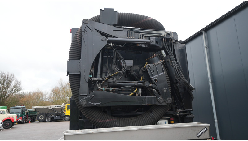 Mercedes-Benz ACTROS 4144 8X4 SEWER VACUUM MANUAL GEARBOX STEEL SUSPENSION - Vacuümwagen: afbeelding 5 Mercedes-Benz ACTROS 4144 8X4 SEWER VACUUM MANUAL GEARBOX STEEL SUSPENSION - Vacuümwagen: afbeelding 5
