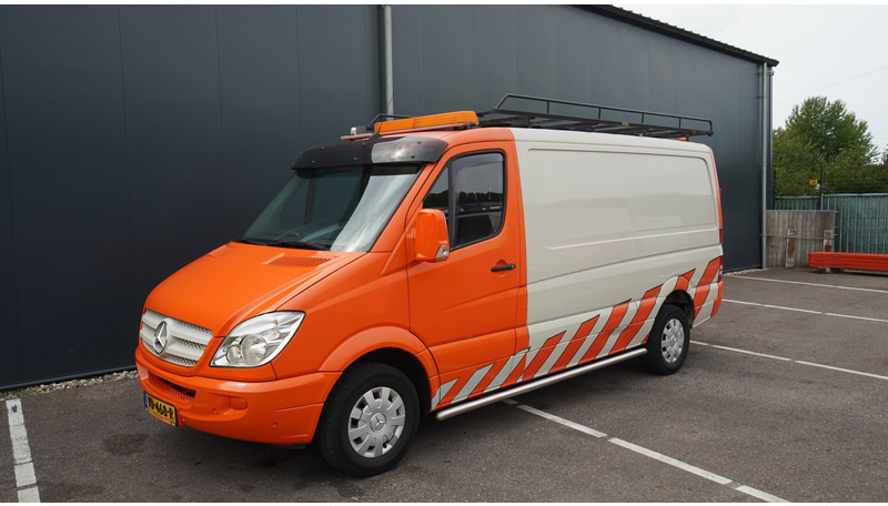Mercedes-Benz Sprinter 309 CLOSED BOX - Bestelwagen gesloten laadbak: afbeelding 3 Mercedes-Benz Sprinter 309 CLOSED BOX - Bestelwagen gesloten laadbak: afbeelding 3