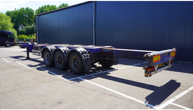 Pacton 3 AXLE MULTI CONTAINER TRANSPORT TRAILER EXTENDABLE 45 FT - Containertransporter/ Wissellaadbak oplegger: afbeelding 4 Pacton 3 AXLE MULTI CONTAINER TRANSPORT TRAILER EXTENDABLE 45 FT - Containertransporter/ Wissellaadbak oplegger: afbeelding 4