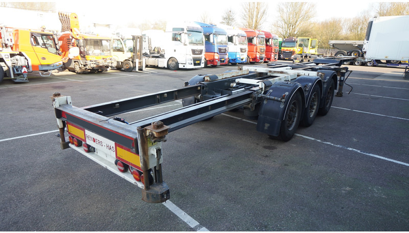 Renders 3 AXLE EXTENDABLE CONTAINER TRANSPORT TRAILER - Containertransporter/ Wissellaadbak oplegger: afbeelding 5 Renders 3 AXLE EXTENDABLE CONTAINER TRANSPORT TRAILER - Containertransporter/ Wissellaadbak oplegger: afbeelding 5