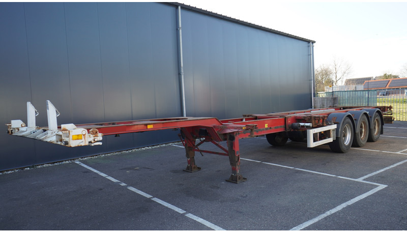 Renders 3 AXLE EXTENDABLE CONTAINER TRANSPORT TRAILER - Containertransporter/ Wissellaadbak oplegger: afbeelding 2 Renders 3 AXLE EXTENDABLE CONTAINER TRANSPORT TRAILER - Containertransporter/ Wissellaadbak oplegger: afbeelding 2