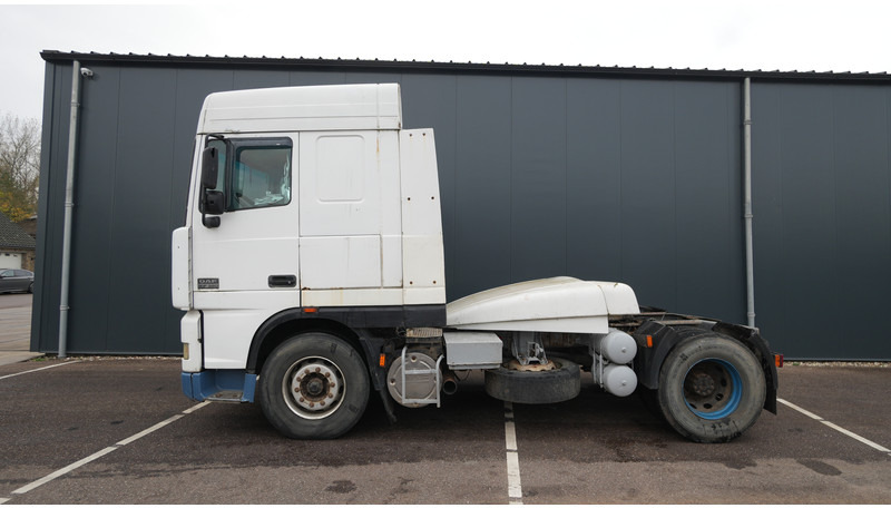 DAF XF 95.380 SC MANUAL GEARBOX EURO 3 - Trekker: afbeelding 1 DAF XF 95.380 SC MANUAL GEARBOX EURO 3 - Trekker: afbeelding 1