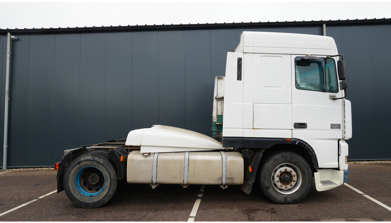 DAF XF 95.380 SC MANUAL GEARBOX EURO 3 - Trekker: afbeelding 2 DAF XF 95.380 SC MANUAL GEARBOX EURO 3 - Trekker: afbeelding 2
