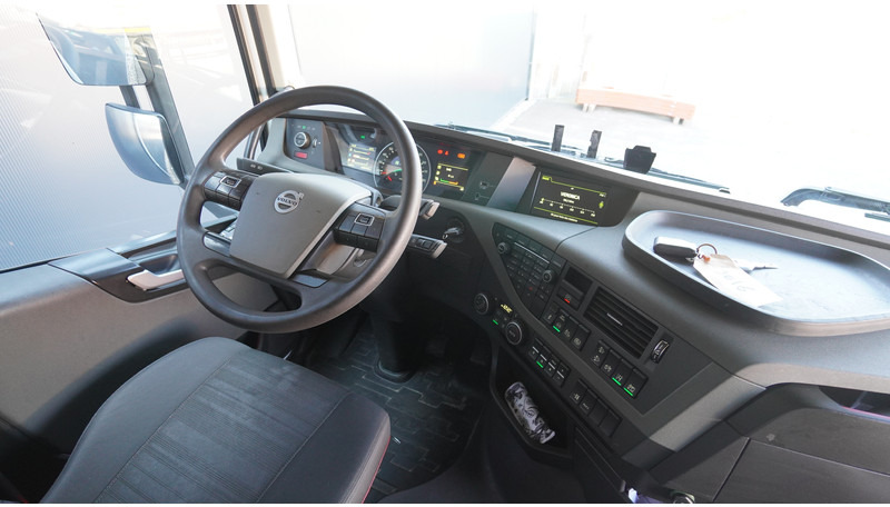 Volvo FH 420 ADR 841.000KM EURO 6 - Trekker: afbeelding 5 Volvo FH 420 ADR 841.000KM EURO 6 - Trekker: afbeelding 5