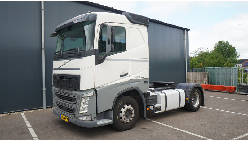 Volvo FH 420 ADR EURO 6 756.000KM - Trekker: afbeelding 3 Volvo FH 420 ADR EURO 6 756.000KM - Trekker: afbeelding 3