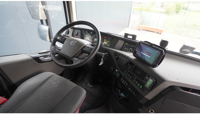 Volvo FH 420 ADR GLOBETROTTER 808.000KM - Trekker: afbeelding 5 Volvo FH 420 ADR GLOBETROTTER 808.000KM - Trekker: afbeelding 5