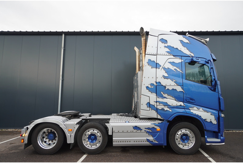 Volvo FH 540 6X2 XL SHOWTRUCK 4-SEATS 455.000KM - Trekker: afbeelding 2 Volvo FH 540 6X2 XL SHOWTRUCK 4-SEATS 455.000KM - Trekker: afbeelding 2