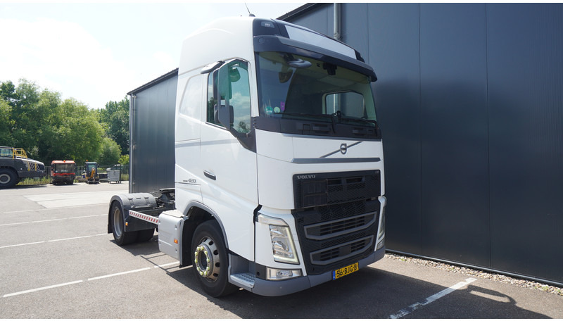 Volvo FH420 4X2 ADR EURO6 - Trekker: afbeelding 2 Volvo FH420 4X2 ADR EURO6 - Trekker: afbeelding 2