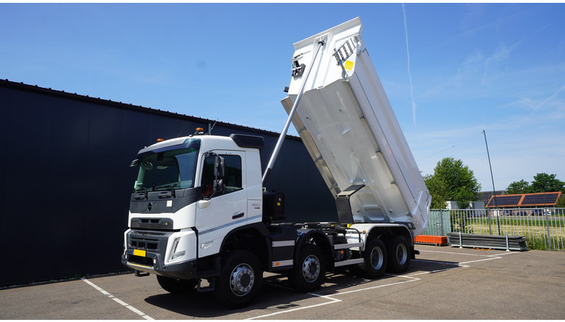 Volvo NEW FMX 460 8X6 TIPPER EURO 6 - Kipper vrachtwagen: afbeelding 2 Volvo NEW FMX 460 8X6 TIPPER EURO 6 - Kipper vrachtwagen: afbeelding 2