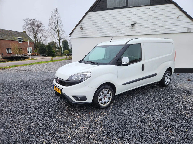 Fiat Doblò Maxi, 2017, 188000km, Airco,Parksens, Tuv. First owner - Kleine bestelwagen: afbeelding 1 Fiat Doblò Maxi, 2017, 188000km, Airco,Parksens, Tuv. First owner - Kleine bestelwagen: afbeelding 1