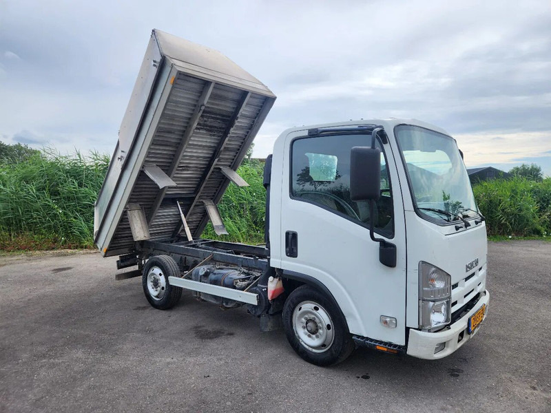 Isuzu N 2011, 3.0L, Euro 5, 157000km, Manual, New APK/TUV - Kipper bestelwagen: afbeelding 1 Isuzu N 2011, 3.0L, Euro 5, 157000km, Manual, New APK/TUV - Kipper bestelwagen: afbeelding 1