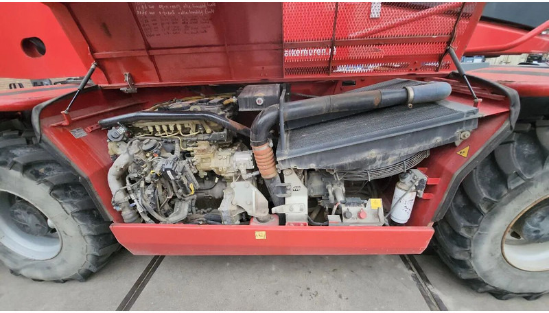 MAGNI 5.35, 2015, 35M, Airco, Remote, 8990H, First owner - Lader: afbeelding 4 MAGNI 5.35, 2015, 35M, Airco, Remote, 8990H, First owner - Lader: afbeelding 4