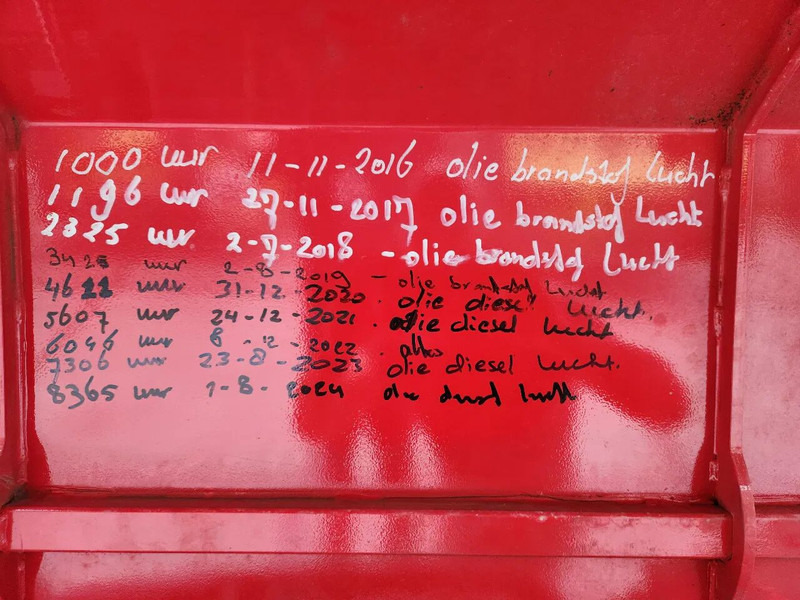 MAGNI 5.35, 2015, 35M, Airco, Remote, 8990H, First owner - Lader: afbeelding 5 MAGNI 5.35, 2015, 35M, Airco, Remote, 8990H, First owner - Lader: afbeelding 5