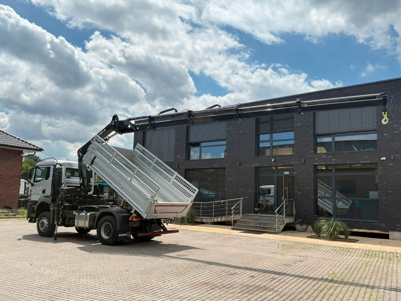 MAN TGS 18.400 TG3 4x4 Euro6e Hiab X-HiDuo 138DS-4 - Kipper vrachtwagen, Kraanwagen: afbeelding 4 MAN TGS 18.400 TG3 4x4 Euro6e Hiab X-HiDuo 138DS-4 - Kipper vrachtwagen, Kraanwagen: afbeelding 4