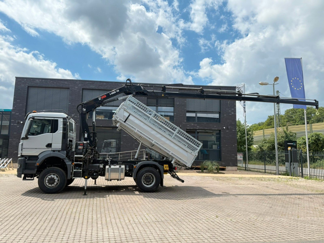 MAN TGS 18.400 TG3 4x4 Euro6e Hiab X-HiDuo 138DS-4 - Kipper vrachtwagen, Kraanwagen: afbeelding 3 MAN TGS 18.400 TG3 4x4 Euro6e Hiab X-HiDuo 138DS-4 - Kipper vrachtwagen, Kraanwagen: afbeelding 3