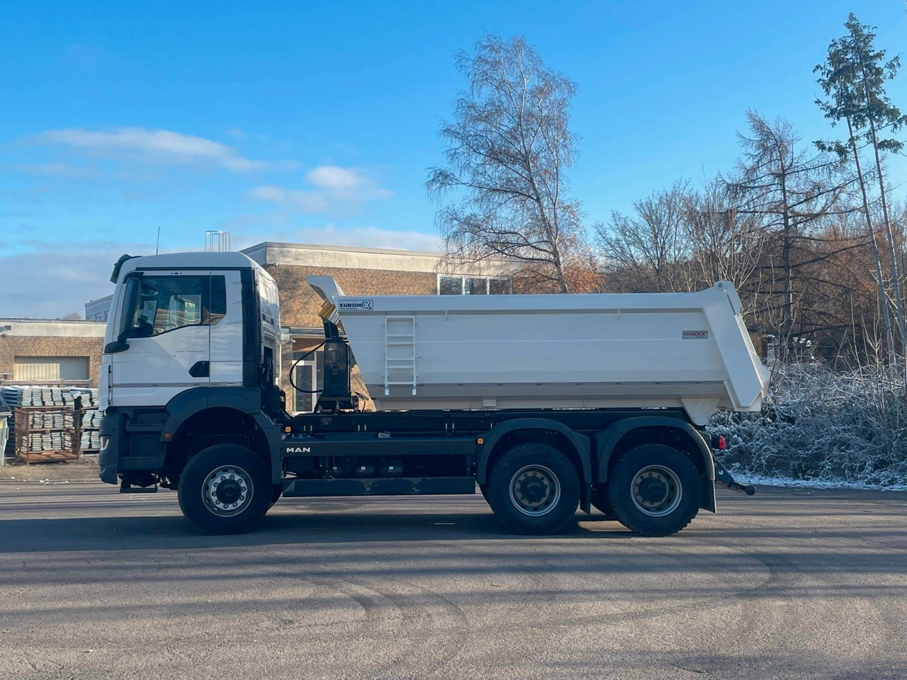 MAN TGS 33.440 6x6 /Euro6e Mulden-Kipper EuromixMTP - Kipper vrachtwagen: afbeelding 4 MAN TGS 33.440 6x6 /Euro6e Mulden-Kipper EuromixMTP - Kipper vrachtwagen: afbeelding 4