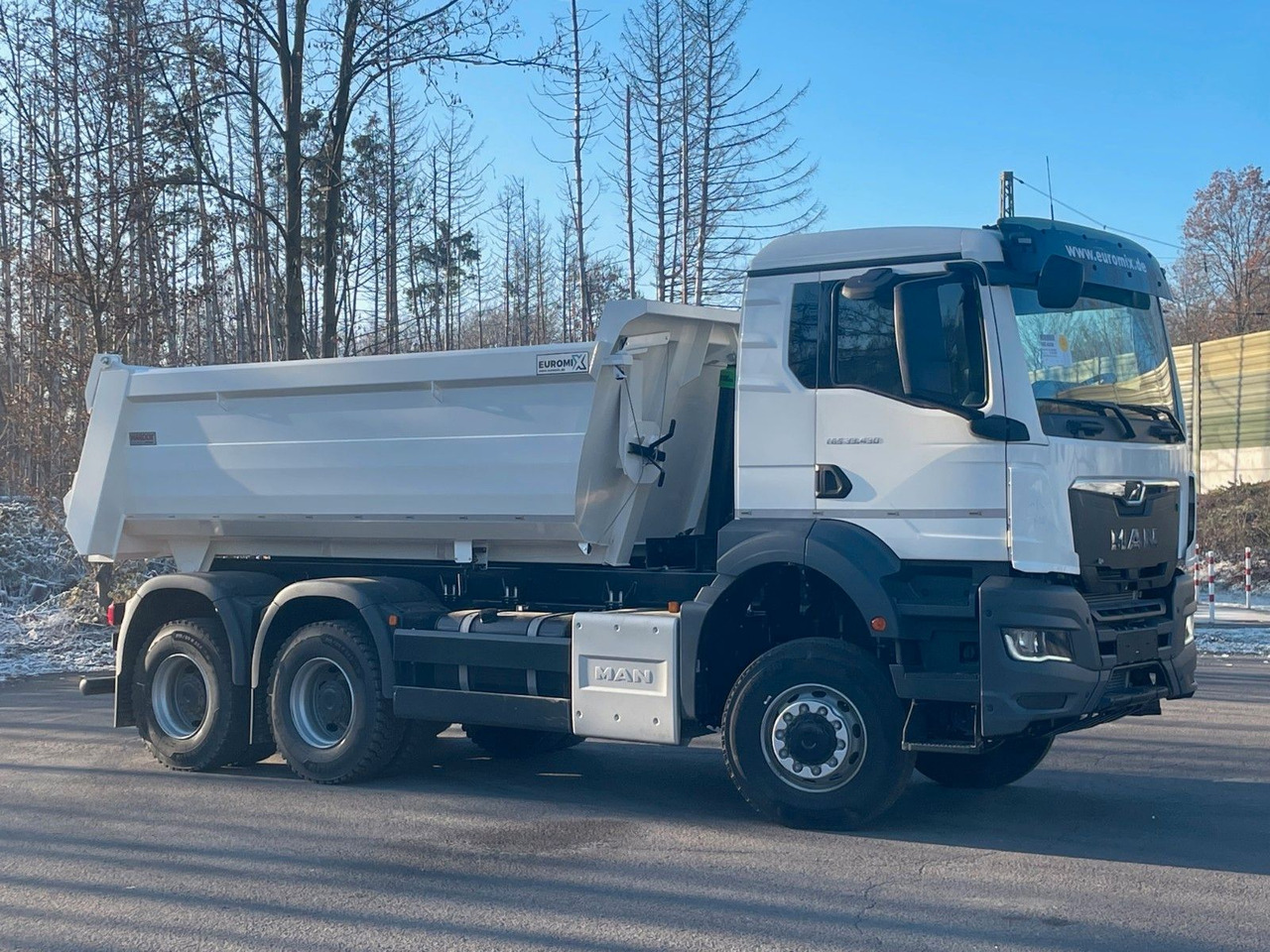 MAN TGS 33.440 6x6 /Euro6e Mulden-Kipper EuromixMTP - Kipper vrachtwagen: afbeelding 1 MAN TGS 33.440 6x6 /Euro6e Mulden-Kipper EuromixMTP - Kipper vrachtwagen: afbeelding 1