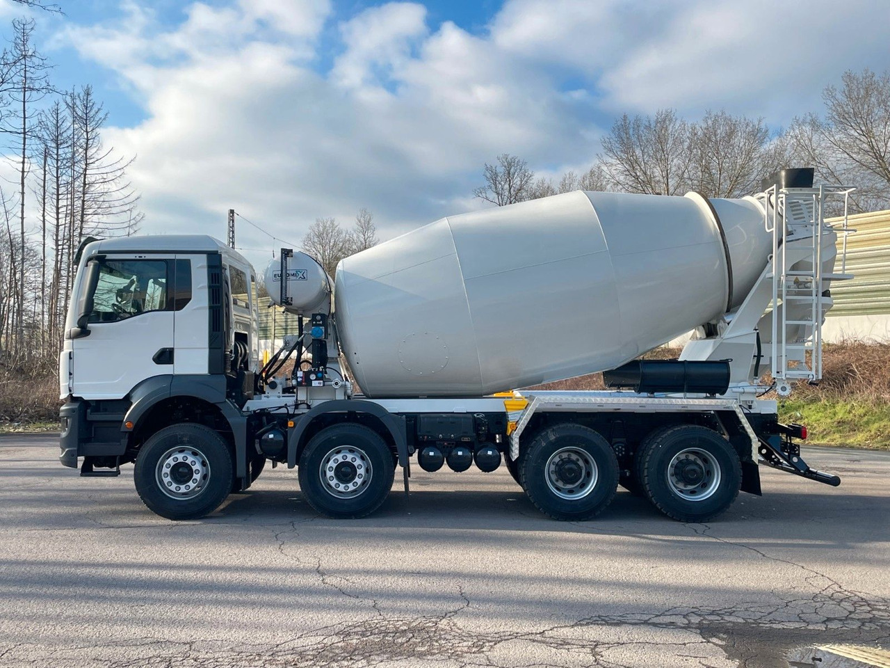 MAN TGS 41.400 8x4 / EuromixMTP EM 12m³ R / EURO 2 - Betonmixer: afbeelding 4 MAN TGS 41.400 8x4 / EuromixMTP EM 12m³ R / EURO 2 - Betonmixer: afbeelding 4