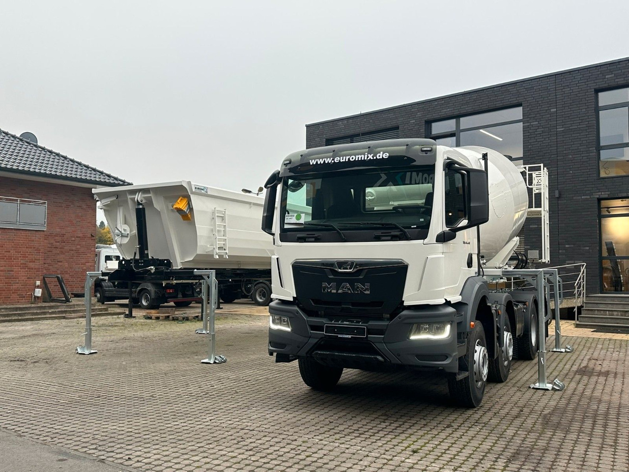 MAN TGS 41.480 8x4 WECHSELSYSTEM KIPPER+MISCHER - Betonmixer: afbeelding 2 MAN TGS 41.480 8x4 WECHSELSYSTEM KIPPER+MISCHER - Betonmixer: afbeelding 2