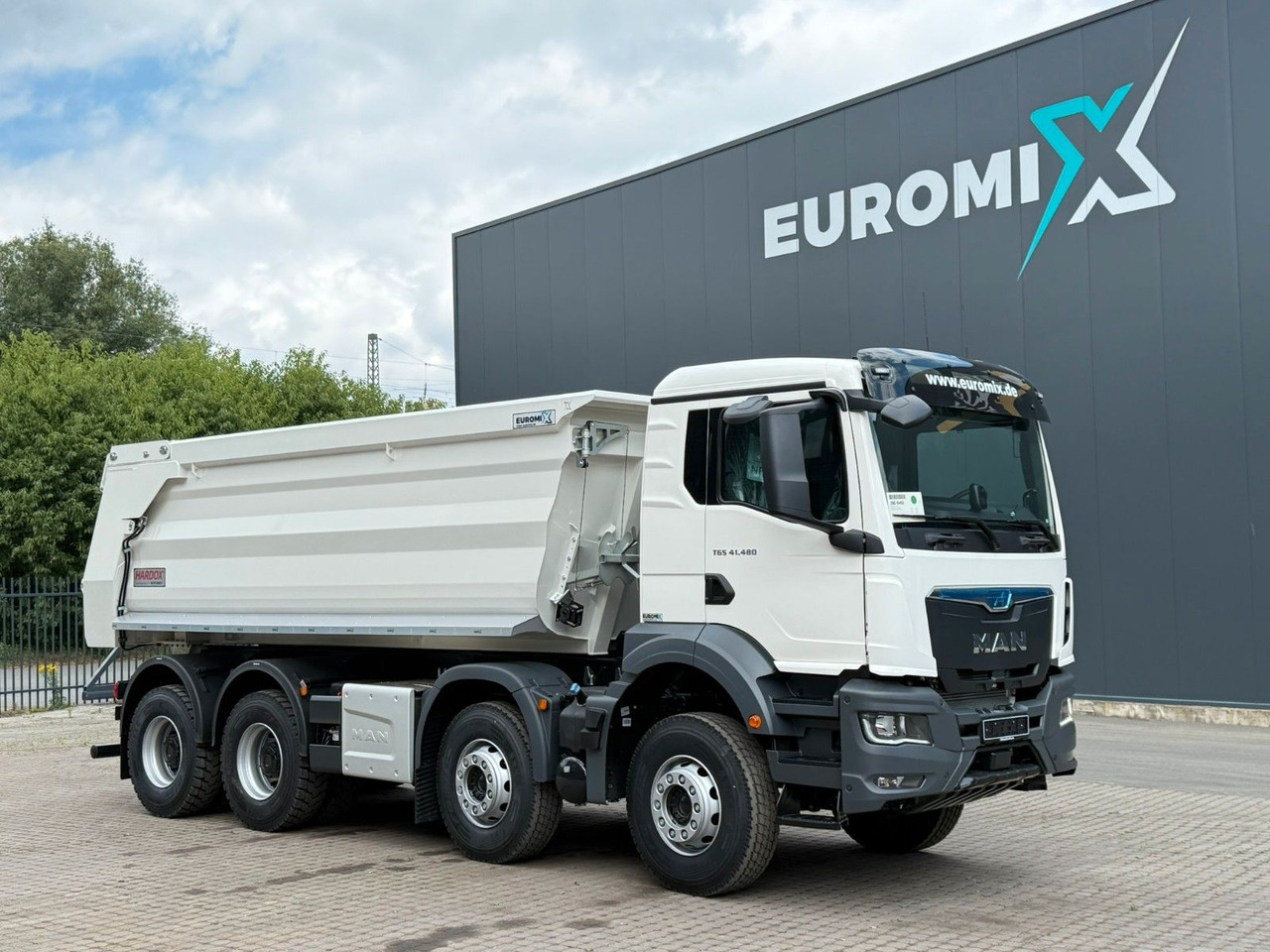MAN TGS 41.480 BB 8X4 Euromix Mulden Kipper HARDOX - Kipper vrachtwagen: afbeelding 2 MAN TGS 41.480 BB 8X4 Euromix Mulden Kipper HARDOX - Kipper vrachtwagen: afbeelding 2