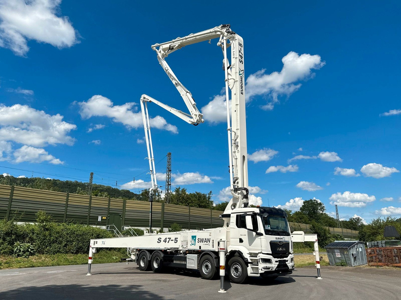 MAN TGS 41.520 8x4 SWAN TSP 47-5 160RZ ( 47m ) - Betonmixer: afbeelding 2 MAN TGS 41.520 8x4 SWAN TSP 47-5 160RZ ( 47m ) - Betonmixer: afbeelding 2