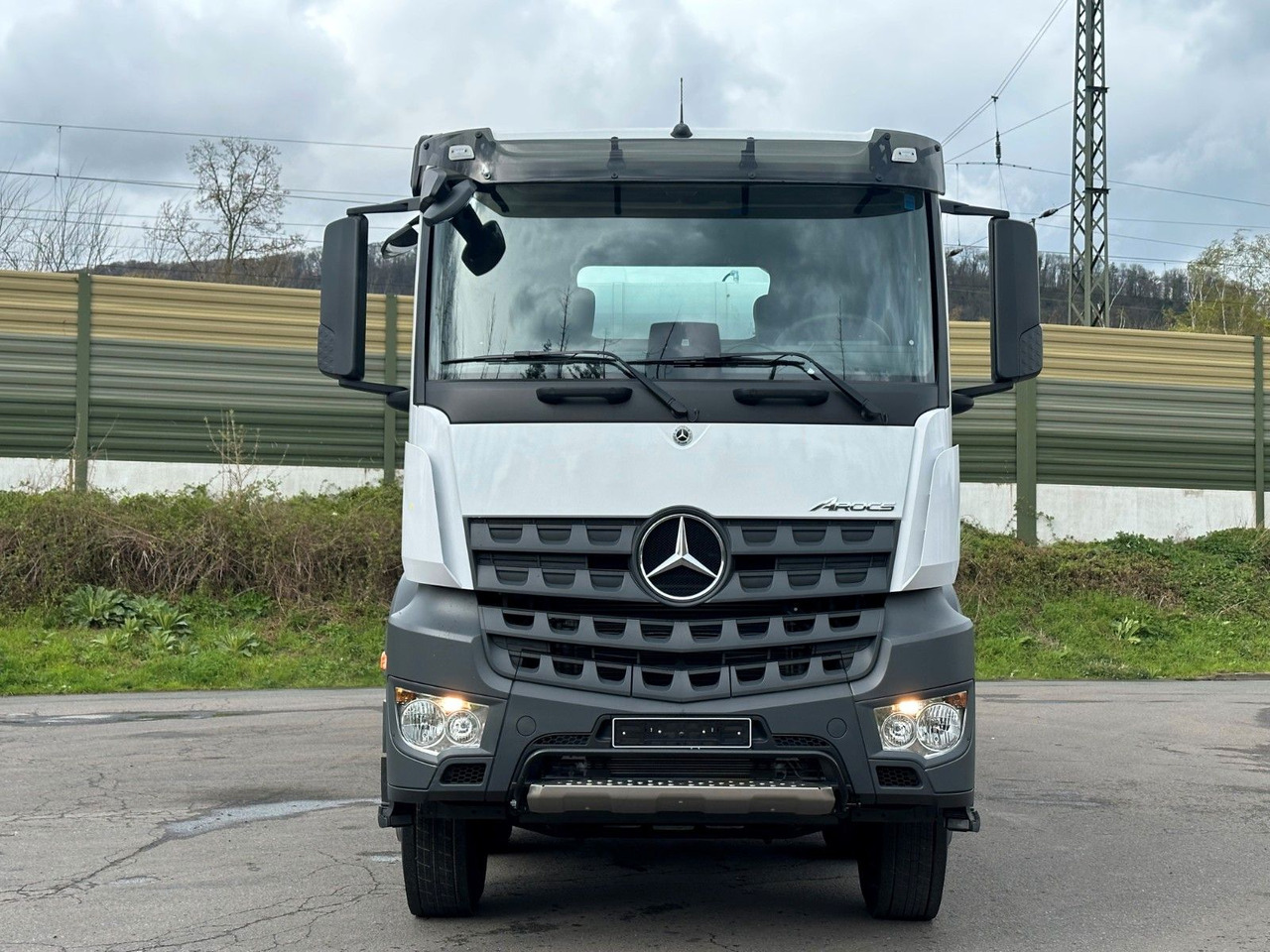 Mercedes-Benz 4145 8X4 EuromixMTP EM 10 Fahrmischer - Betonmixer: afbeelding 2 Mercedes-Benz 4145 8X4 EuromixMTP EM 10 Fahrmischer - Betonmixer: afbeelding 2