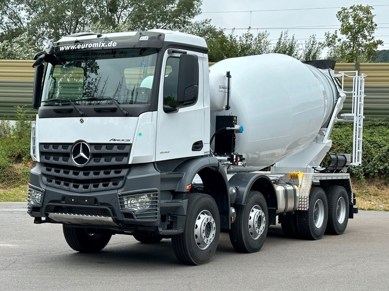 Mercedes-Benz AROCS 5 4142 B 8X4 Euro 3 EuromixMTP EM 10 - Betonmixer: afbeelding 1 Mercedes-Benz AROCS 5 4142 B 8X4 Euro 3 EuromixMTP EM 10 - Betonmixer: afbeelding 1