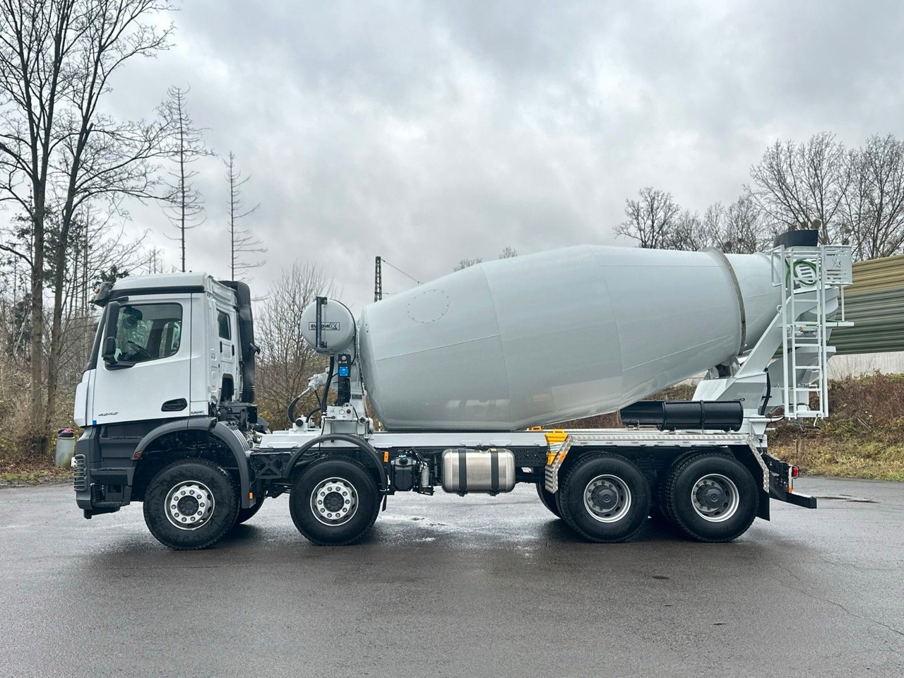 Mercedes-Benz AROCS 5 4242 8x4 Euro5 EuromixMTP EM 12m R - Betonmixer: afbeelding 5 Mercedes-Benz AROCS 5 4242 8x4 Euro5 EuromixMTP EM 12m R - Betonmixer: afbeelding 5