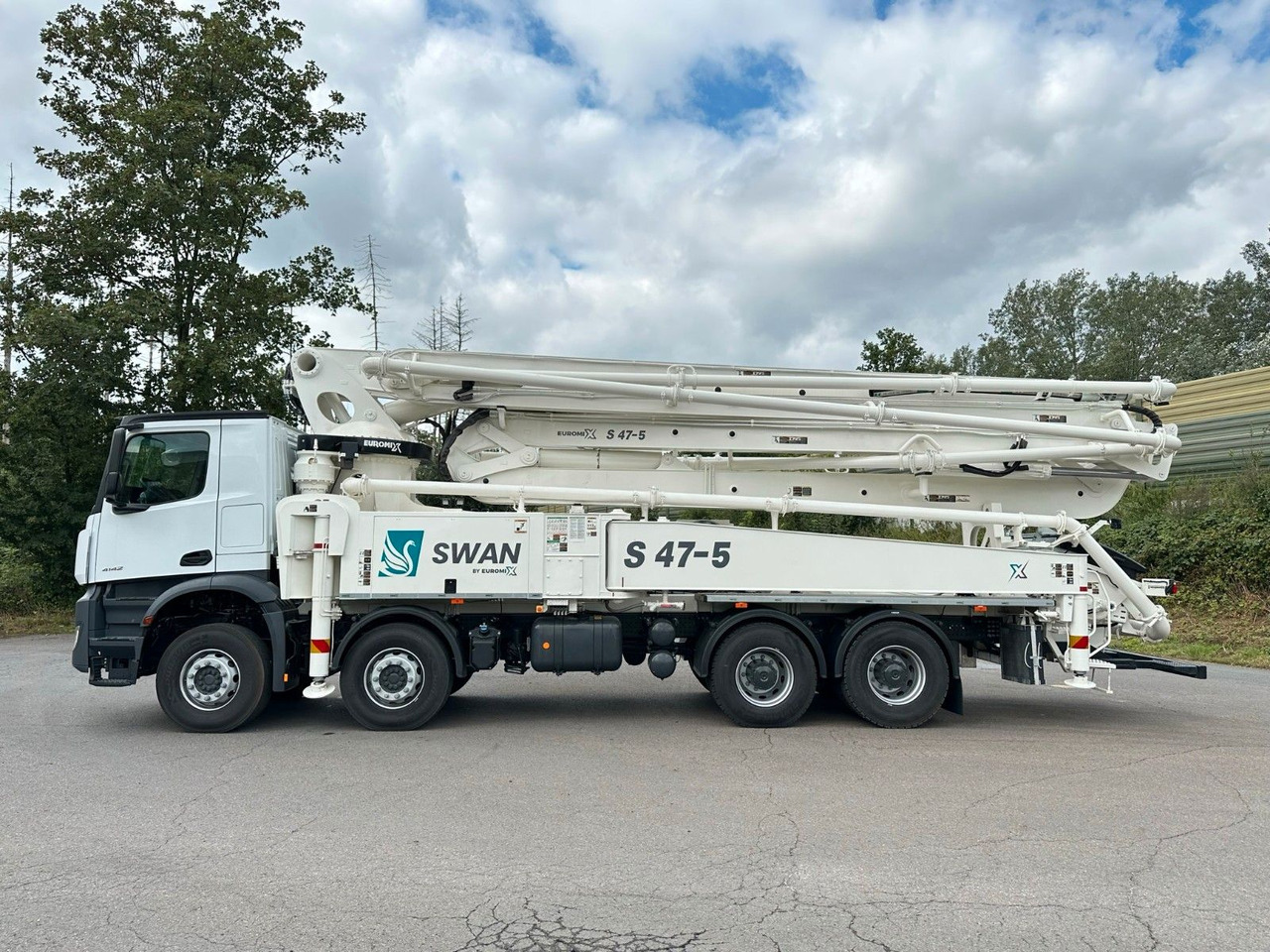 Mercedes-Benz Arocs 5 4142 8x4 SWAN TSP 47-5 160RZ ( 47m ) - Betonmixer: afbeelding 4 Mercedes-Benz Arocs 5 4142 8x4 SWAN TSP 47-5 160RZ ( 47m ) - Betonmixer: afbeelding 4
