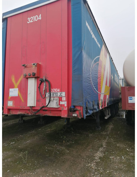Curtain semi-trailer with used aboveground 2700 &4850L tanks Gas, Gaz, LPG, GPL, Propane, Butane tank ID 8.370 - Tankoplegger: afbeelding 2 Curtain semi-trailer with used aboveground 2700 &4850L tanks Gas, Gaz, LPG, GPL, Propane, Butane tank ID 8.370 - Tankoplegger: afbeelding 2