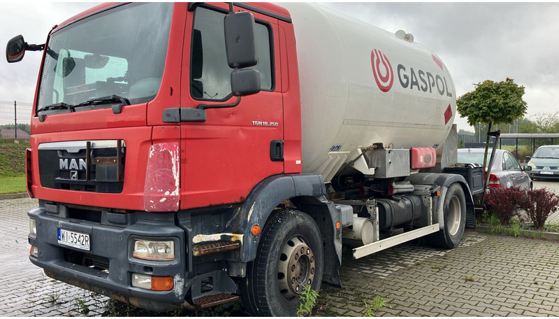 MAN TGM 18.250 4x2 15412 Liter Gas tank truck ID 2.170 - Tankwagen: afbeelding 1 MAN TGM 18.250 4x2 15412 Liter Gas tank truck ID 2.170 - Tankwagen: afbeelding 1