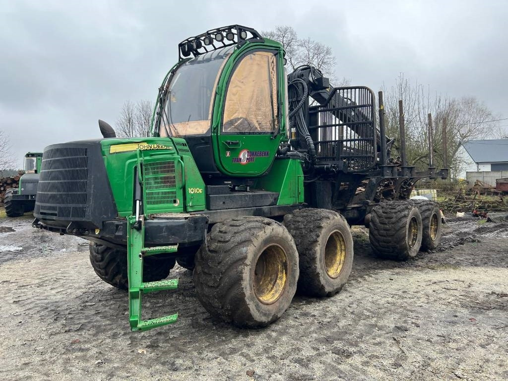 John Deere 1010 E - Forwarder: afbeelding 1 John Deere 1010 E - Forwarder: afbeelding 1