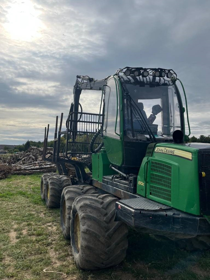 John Deere 810 E - Forwarder: afbeelding 3 John Deere 810 E - Forwarder: afbeelding 3