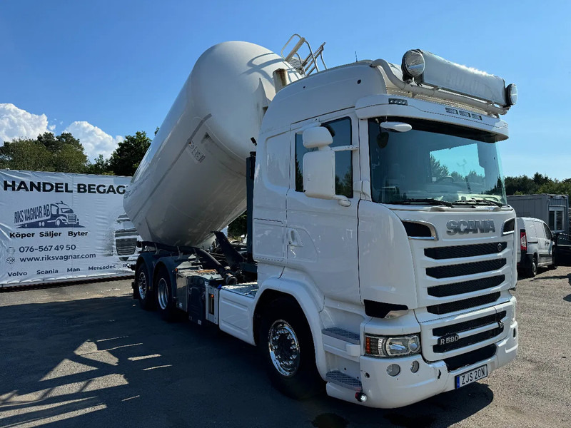 Scania R580 V8 6x2, Retarder, Compressor, Silo / Bulk, 2015 - Tankwagen: afbeelding 1 Scania R580 V8 6x2, Retarder, Compressor, Silo / Bulk, 2015 - Tankwagen: afbeelding 1