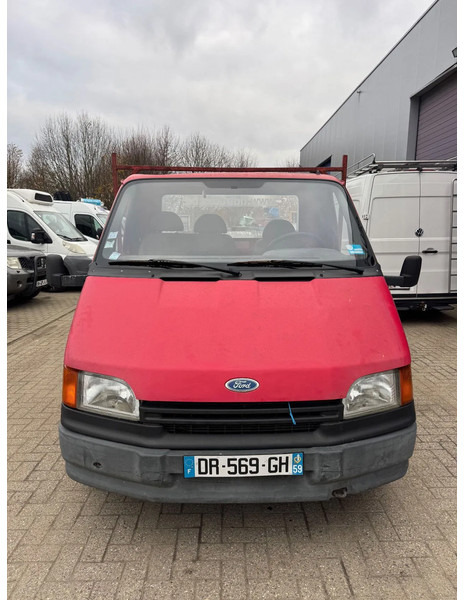 Ford Transit **FRENCH ORIGIN-DIESEL** - Bestelwagen met open laadbak: afbeelding 2 Ford Transit **FRENCH ORIGIN-DIESEL** - Bestelwagen met open laadbak: afbeelding 2