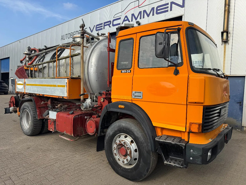 Iveco Turbotech **VACUMTRUCK-HYDROCUREUR** - Vacuümwagen: afbeelding 1 Iveco Turbotech **VACUMTRUCK-HYDROCUREUR** - Vacuümwagen: afbeelding 1