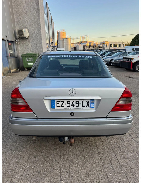 Mercedes-Benz C-Klasse **C180-PETROL-AC** - Sedan: afbeelding 5 Mercedes-Benz C-Klasse **C180-PETROL-AC** - Sedan: afbeelding 5