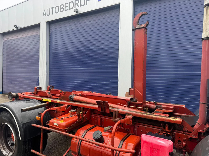 Renault Midliner 180 **6CYL-FRENCH TRUCK** - Haakarmsysteem vrachtwagen: afbeelding 4 Renault Midliner 180 **6CYL-FRENCH TRUCK** - Haakarmsysteem vrachtwagen: afbeelding 4