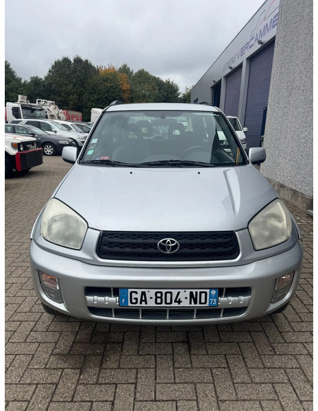 Toyota RAV4 **PETROL-AIRCO** - Personenwagen: afbeelding 2 Toyota RAV4 **PETROL-AIRCO** - Personenwagen: afbeelding 2