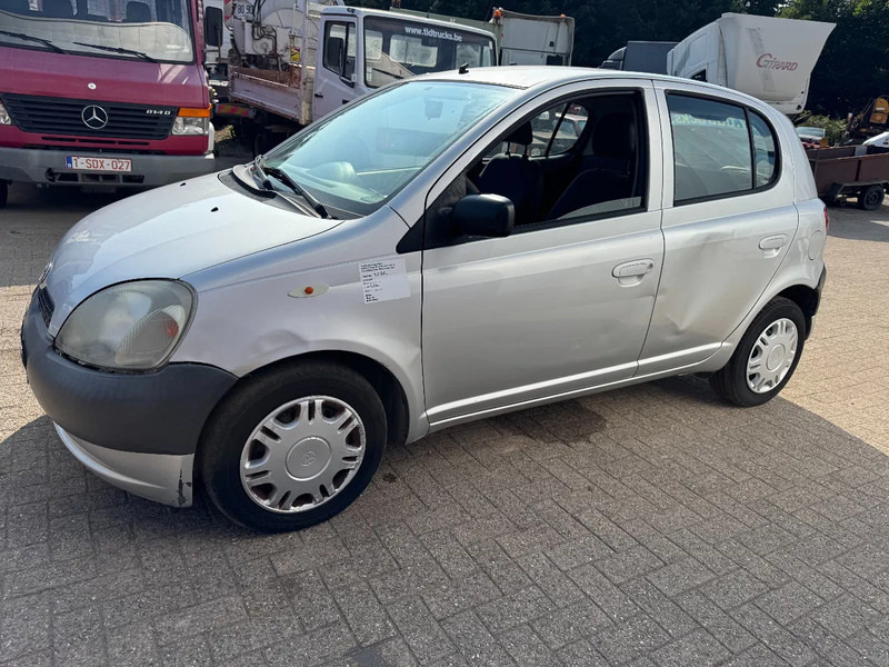 Toyota Yaris **PETROL-AIRCO** - Hatchback: afbeelding 1 Toyota Yaris **PETROL-AIRCO** - Hatchback: afbeelding 1