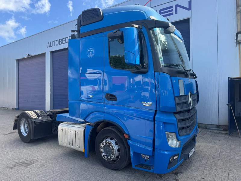 Mercedes-Benz Actros 1842 **VOITH-EURO5** - Trekker: afbeelding 1 Mercedes-Benz Actros 1842 **VOITH-EURO5** - Trekker: afbeelding 1