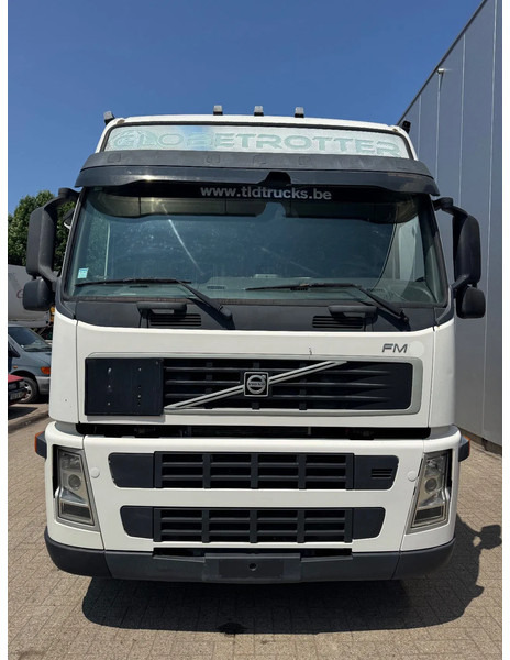 Volvo FM 300 **EURO 3-BELGIAN TRUCK-I SHIFT-PTO** - Trekker: afbeelding 2 Volvo FM 300 **EURO 3-BELGIAN TRUCK-I SHIFT-PTO** - Trekker: afbeelding 2