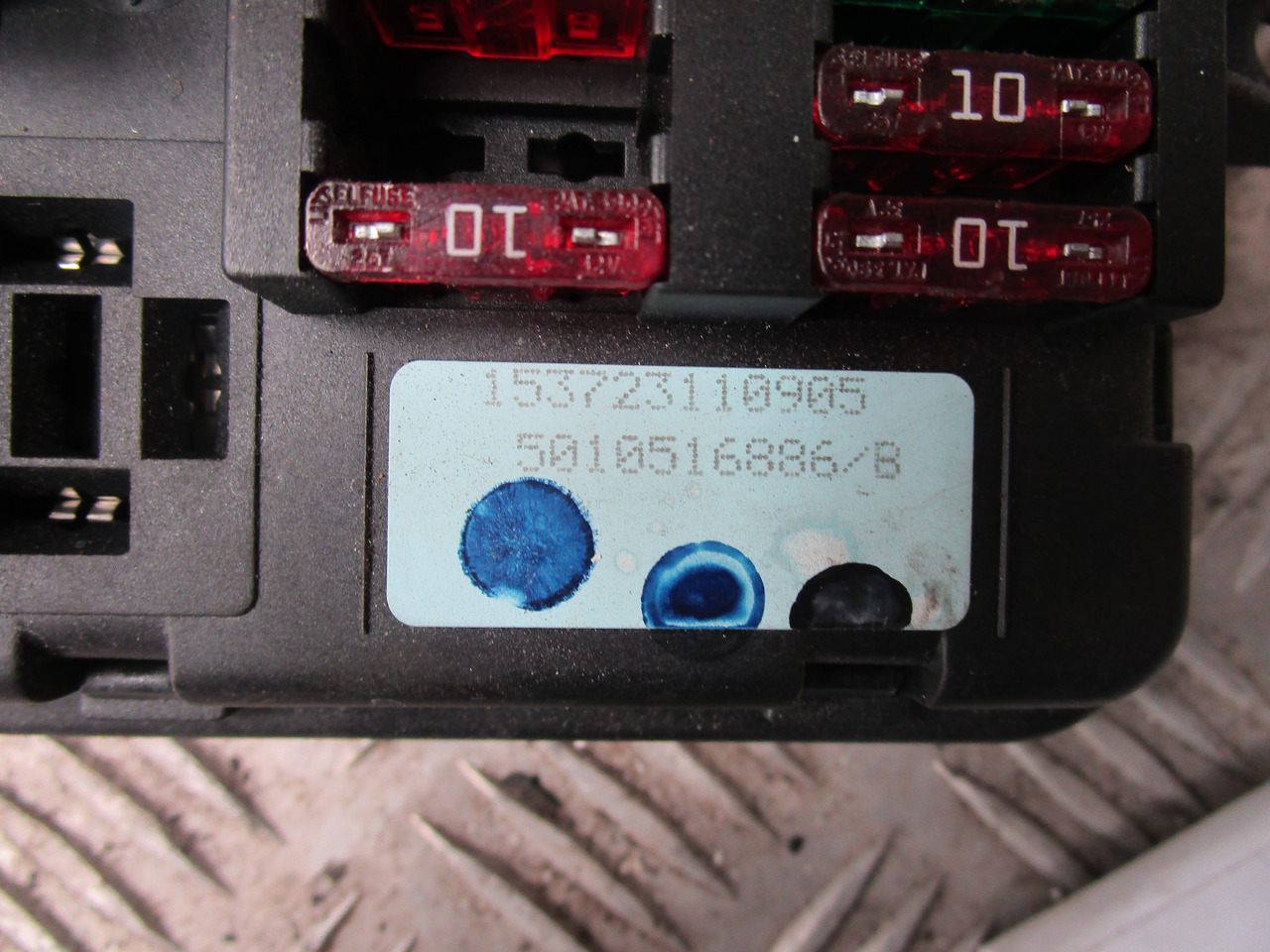 DAF CF 65 FUSEBOARD P/NO 153723110905 - Elektrisch systeem voor Vrachtwagen: afbeelding 2 DAF CF 65 FUSEBOARD P/NO 153723110905 - Elektrisch systeem voor Vrachtwagen: afbeelding 2