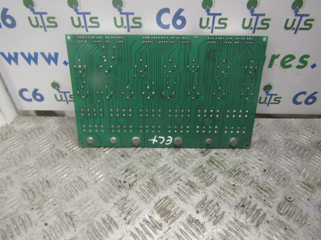 ERF ECX FUSEBOARD P/NO 414022-2 - Elektrisch systeem voor Vrachtwagen: afbeelding 3 ERF ECX FUSEBOARD P/NO 414022-2 - Elektrisch systeem voor Vrachtwagen: afbeelding 3