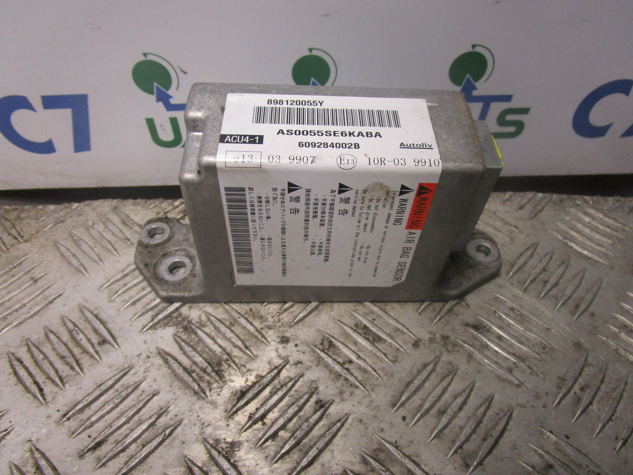 ISUZU N75 4HK1 AIR BAG SENSOR P/NO 898120055Y - Cabine en interieur voor Vrachtwagen: afbeelding 1 ISUZU N75 4HK1 AIR BAG SENSOR P/NO 898120055Y - Cabine en interieur voor Vrachtwagen: afbeelding 1