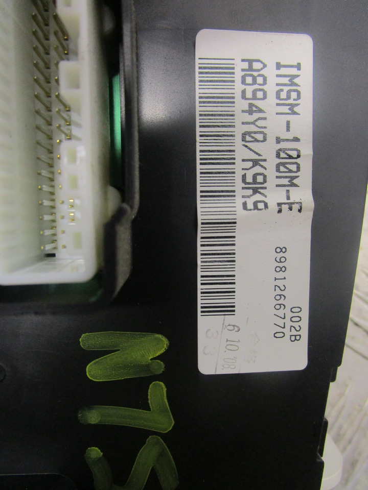 ISUZU N75 4HK1 CLOCK CLUSTER P/NO 8981266770 - Cabine en interieur voor Vrachtwagen: afbeelding 2 ISUZU N75 4HK1 CLOCK CLUSTER P/NO 8981266770 - Cabine en interieur voor Vrachtwagen: afbeelding 2