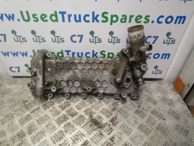 ISUZU N75 4HK1 EURO 5 OIL COOLER & HOUSING - Motor en onderdelen voor Vrachtwagen: afbeelding 1 ISUZU N75 4HK1 EURO 5 OIL COOLER & HOUSING - Motor en onderdelen voor Vrachtwagen: afbeelding 1